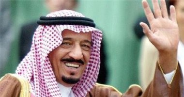 Tân vương Saudi Arabia gây sốt khi phát không 32 tỉ đô la cho người dân