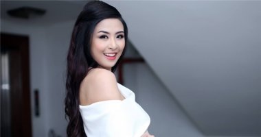 Hoa hậu Ngọc Hân lên tiếng bênh vực nhà thiết kế Minh Hạnh