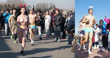 Nam thanh nữ tú tranh nhau giựt giải “Marathon đồ lót”