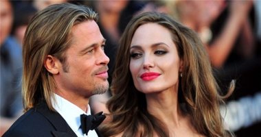 Angelina viết hồi kí tiết lộ sự thật xấu xí sau vỏ bọc "hôn nhân vàng"