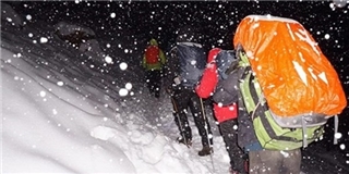 48h sống sót qua bão tuyết của cô gái Việt trên dãy Himalaya