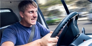 5 thói quen "phá xe" của tài xế