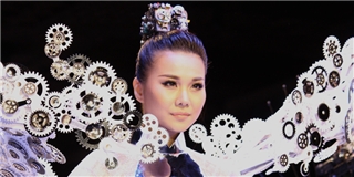 Thanh Hằng “tung cánh” trong đêm khai mạc Vietnam International Fashion Week 2014