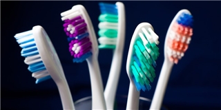8 tác dụng không ngờ tới của bàn chải đánh răng trong việc làm đẹp