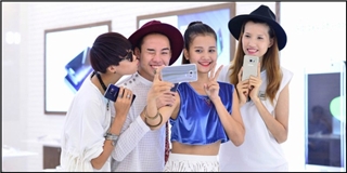 Top 4 Vietnam's Next Top Model tụ tập trước ngày đi châu Âu