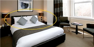 Bí ẩn nguyên nhân vì sao khách sạn luôn đặt 4 chiếc gối trên giường