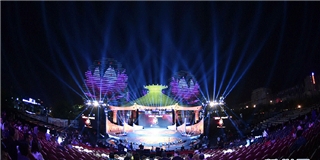 Sân khấu ngoài trời hoành tráng của Hoa hậu Thế giới 2015