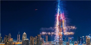 Cận cảnh mà bắn pháo hoa mừng năm mới rực rỡ nhất thế giới của Dubai