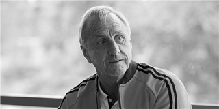 Thế giới bóng đá bàng hoàng trước cái chết của Johan Cruyff