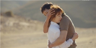 Song Hye Kyo – Song Joong Ki hội ngộ trong nước mắt