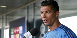 Hứa trọn đời với Real, Ronaldo quay lưng PSG-Man City