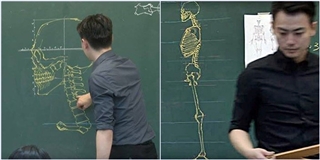 Bấn loạn trước thầy giáo vẽ khung xương người siêu vô địch