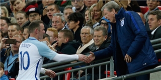 Wayne Rooney ‘phản pháo’ HLV Roy Hodgson: ĐT Anh sắp loạn?
