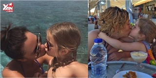 Victoria Beckham gây tranh cãi vì bức ảnh hôn môi con gái